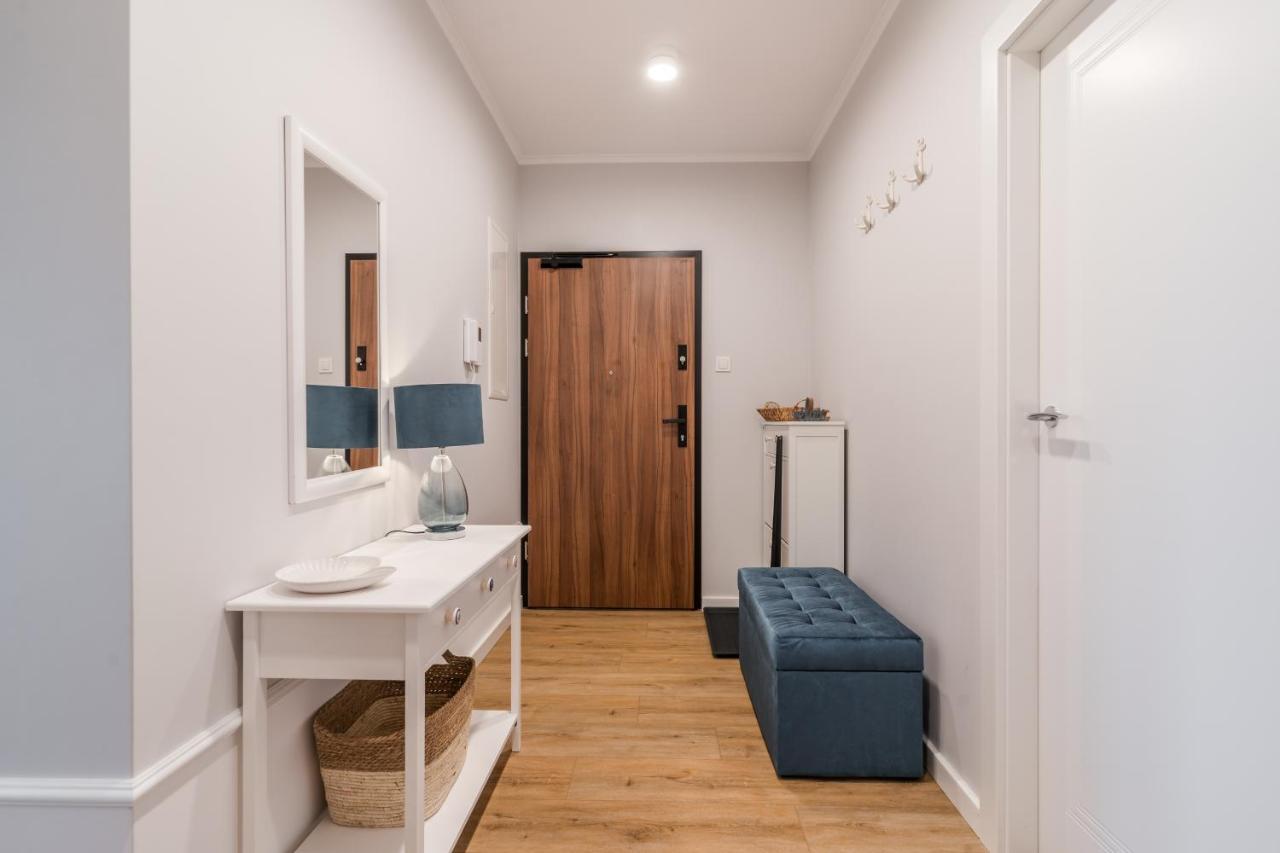 Golden Reagan By Aparo - Nowy Apartament, Winda, Lozeczko Turystyczne, Plaza 500m, Balkon, 2 Sypialnie Oraz Salon, Rowerownia, Biurko Gdańsk